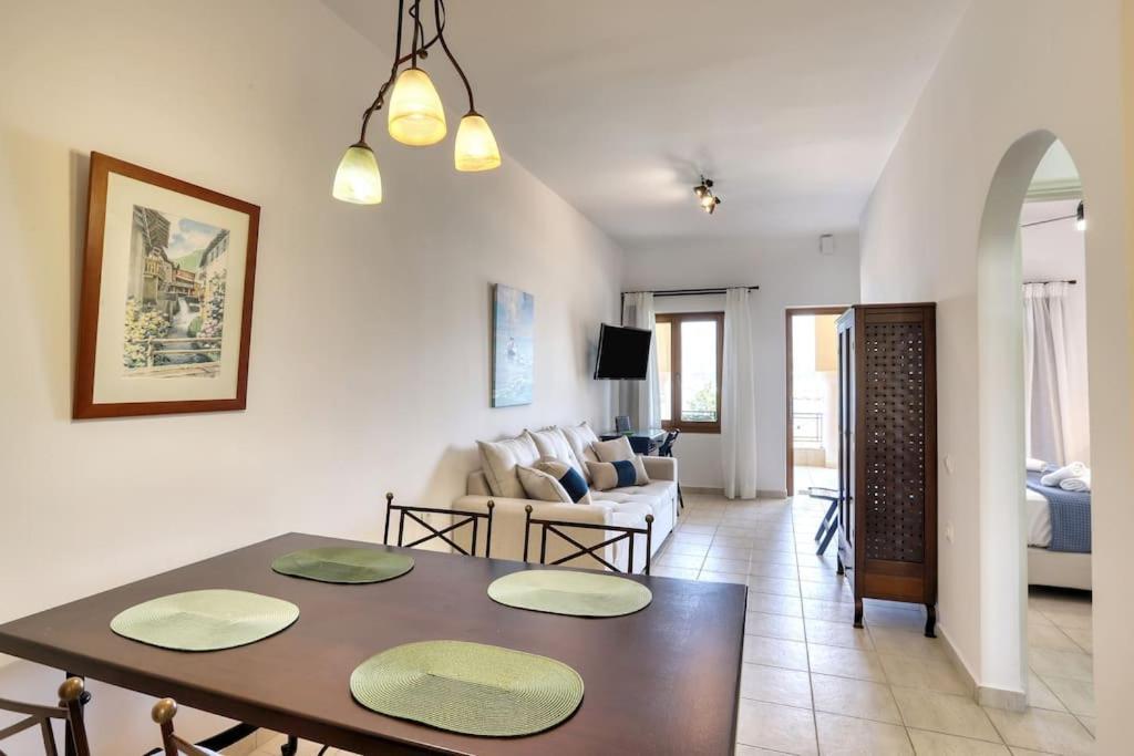 Rena's Guesthouse, By Comfortbnb Casa vacanze *